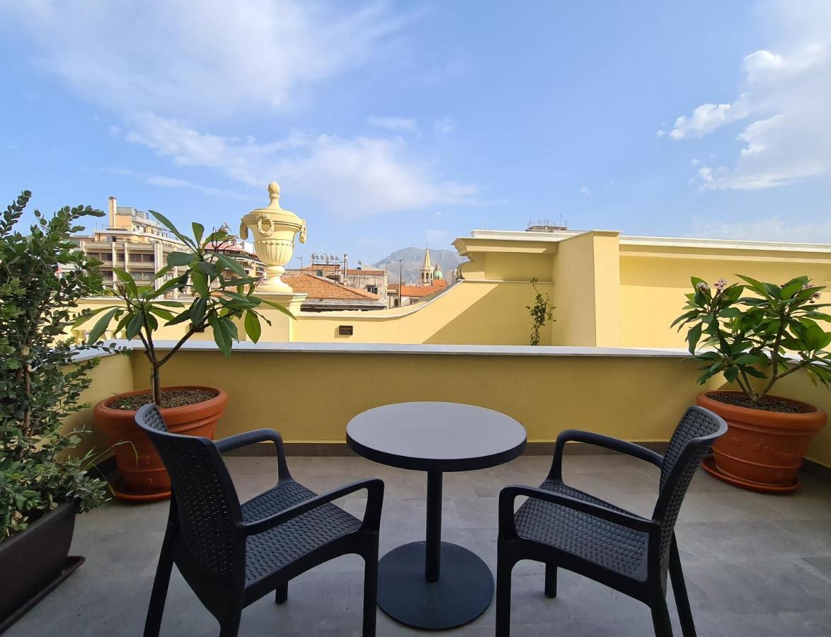 Grand Hotel Et Des Palmes ปาแลร์โม ภายนอก รูปภาพ Rooftop terrace