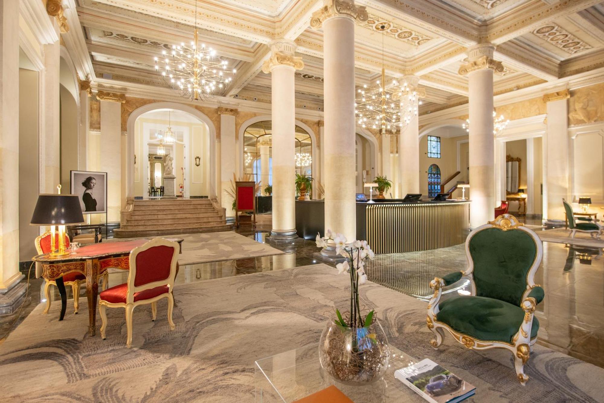 Grand Hotel Et Des Palmes ปาแลร์โม ภายนอก รูปภาพ The lobby of the hotel
