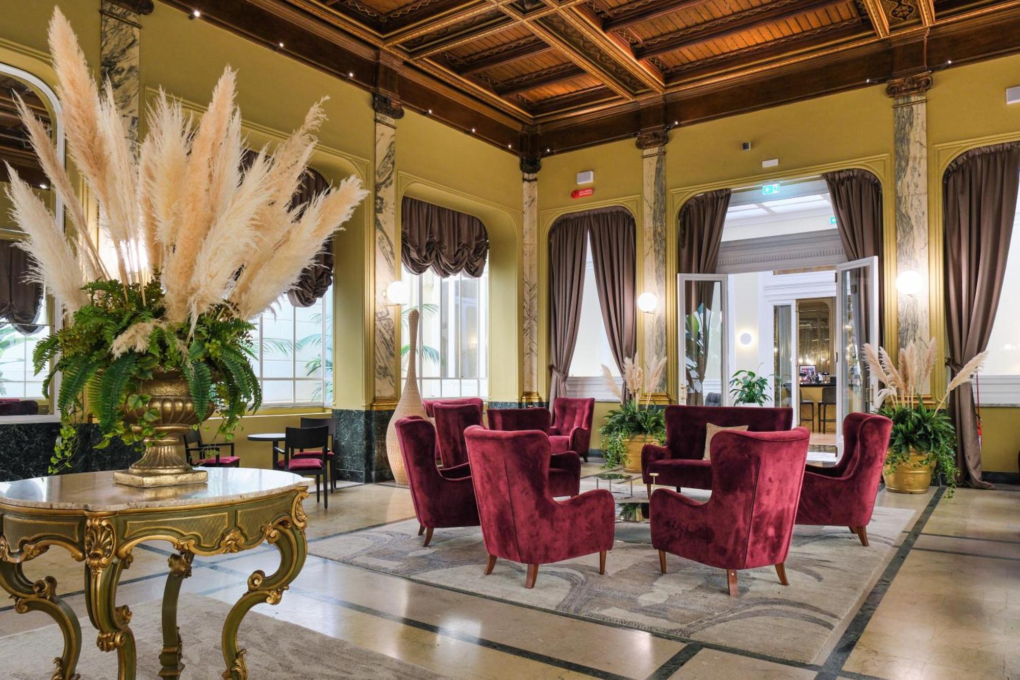 Grand Hotel Et Des Palmes ปาแลร์โม ภายนอก รูปภาพ The lobby of the hotel