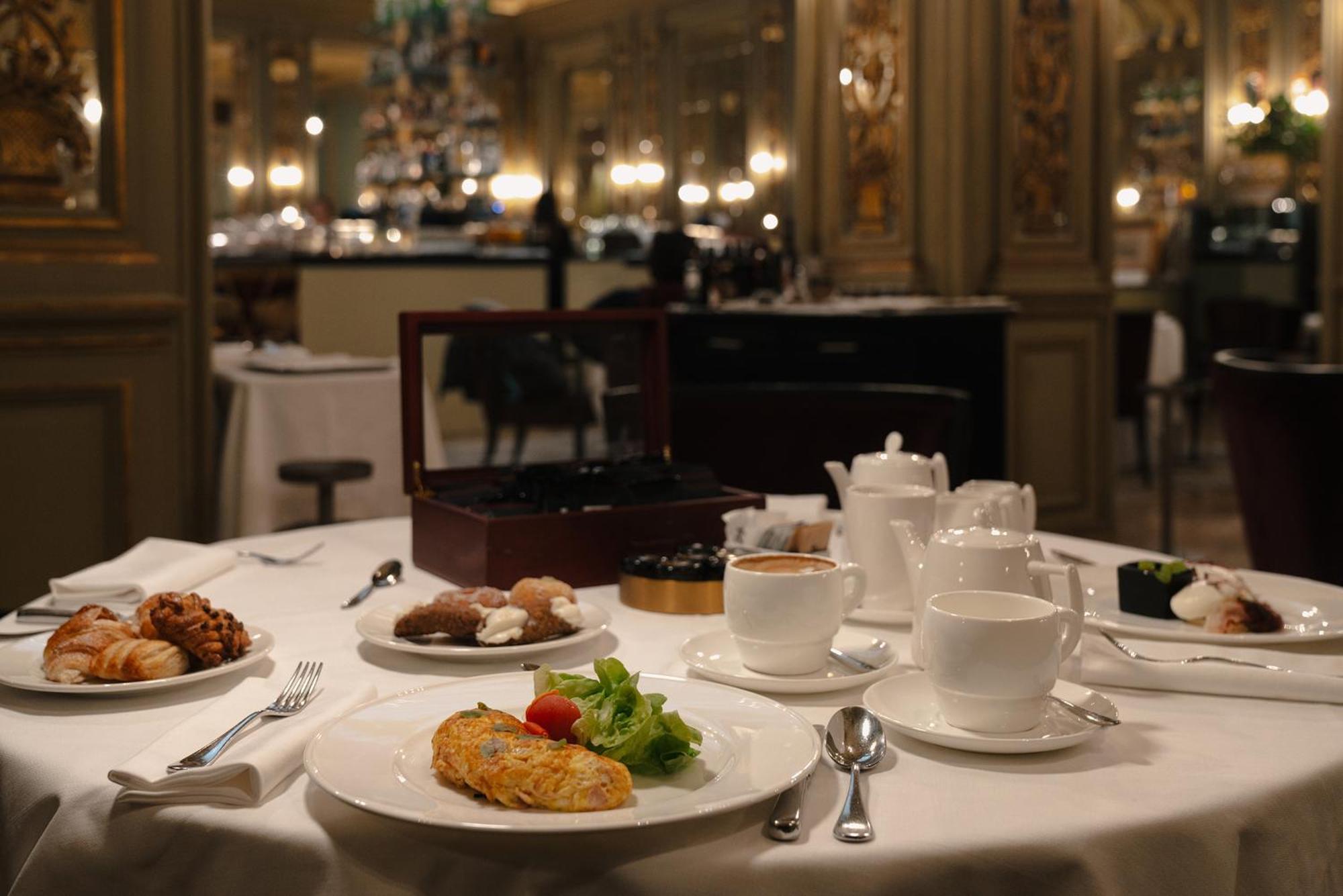 Grand Hotel Et Des Palmes ปาแลร์โม ภายนอก รูปภาพ